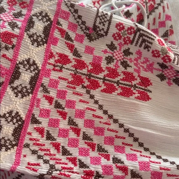 Sundance pale blue top with pink red embroidery - Picture 5 of 5